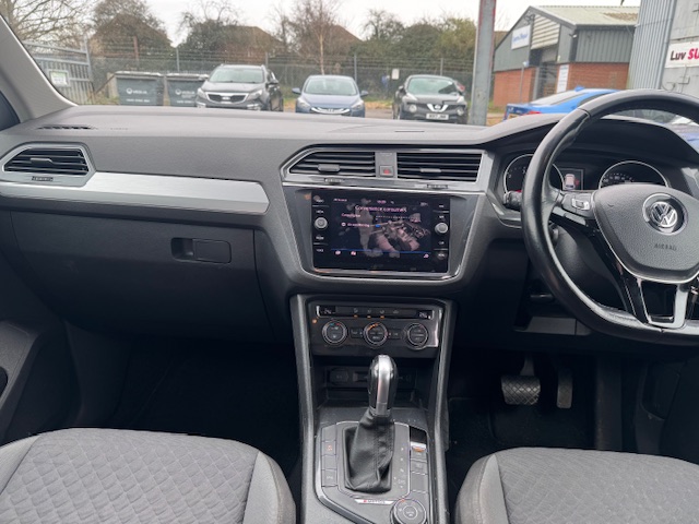 Volkswagen Tiguan 2.0 SE Auto